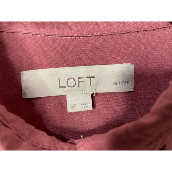 LOFT Petites Pink Button Up Shirt Size SP - Picture 3 of 6